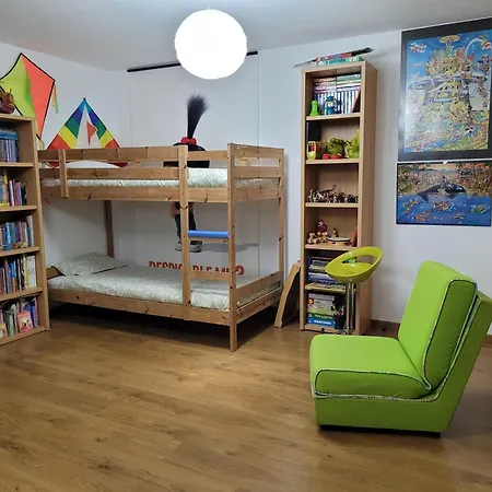 Coloured شقة فارو