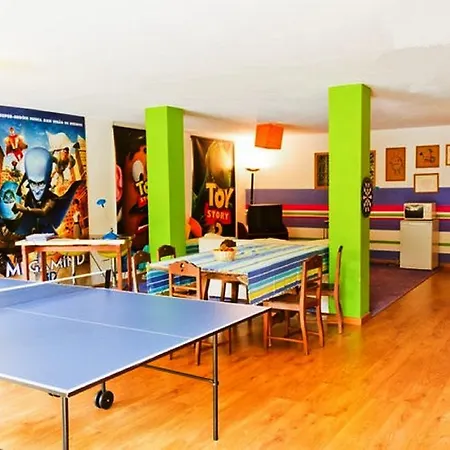 Coloured Studio * Faro
