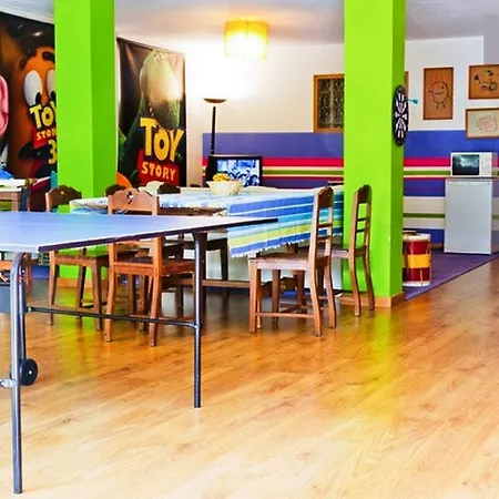 Apartman Coloured